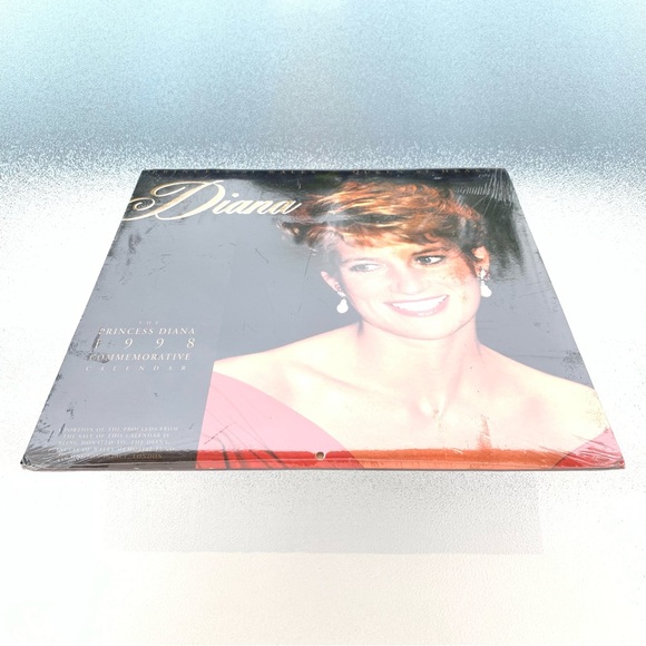 Princess Diana 1998 Commemorative Calendar - Picture 3 of 6